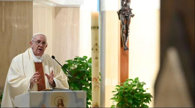 Papa-Francisco-Casa-Santa-Marta-Vatican-Media-22042020.jpg ?? 