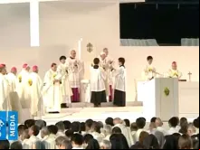 Papa Francisco na Missa em Tóquio. Crédito: Vatican Media (Captura de vídeo)