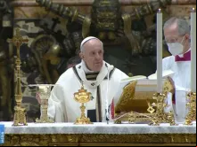Papa Francisco celebra missa.