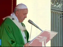 Papa Francisco pronuncia sua homilia.
