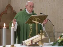 Papa Francisco preside Missa na Casa Santa Marta.