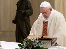 Papa durante a Missa celebrada na Casa Santa Marta.