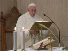Papa Francisco durante a Missa celebrada na Casa Santa Marta.