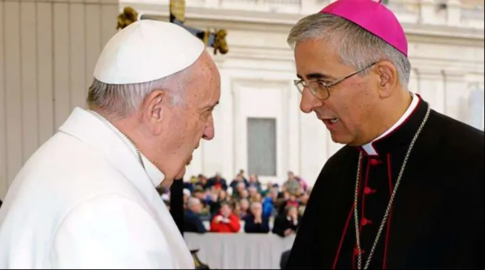 Papa-Francisco-Obispo-Napolioni-Cremona-Vatican-Media-15032020.jpg ?? 