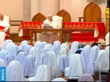 Papa Francisco durante encontro com a vida religiosa