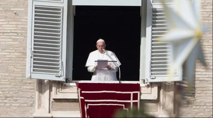 PapaAngelus17dec.jpg ?? 