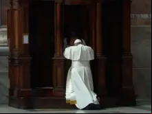 Papa Francisco se confessa 