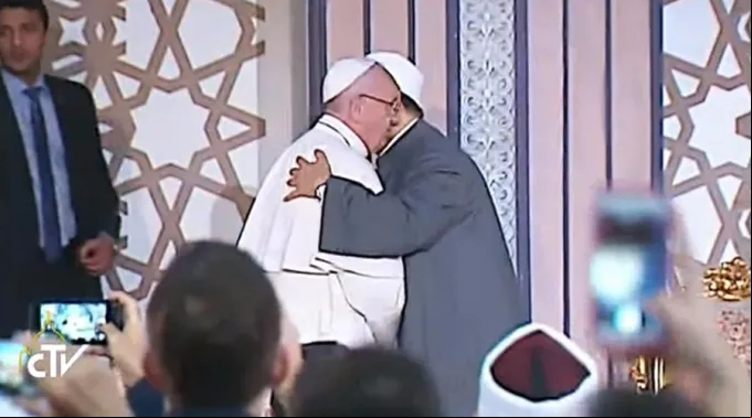 PapaFranciscoAlAzhar_CentroTelevisivoVaticano_28042017.jpg ?? 
