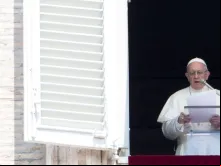 Papa durante a oração do Ângelus.