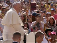 Papa Francisco na Praça de São Pedro.