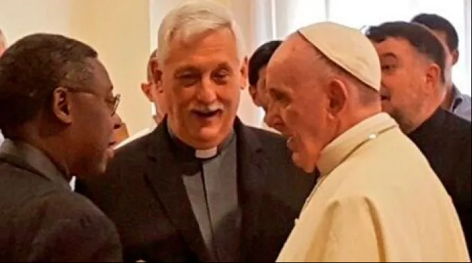PapaFranciscoJesuitas-TwitterFFornosj-310718.jpg ?? 