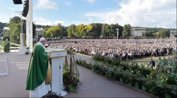 PapaFranciscoKaunasHomilia_VaticanMedia_23092018.jpg ?? 
