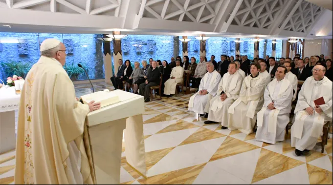 PapaFranciscoMisaCasaSantaMarta_LOsservatoreRomano_19052017.jpg ?? 