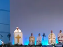 Papa Francisco pronuncia sua homilia.