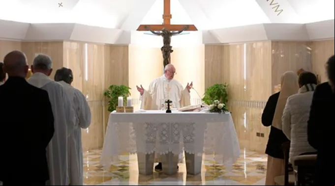 PapaFranciscoMisaSantaMarta2_LOsservatoreRomano_05052017.jpg ?? 