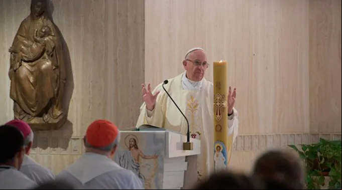 PapaFranciscoMisaSantaMarta_LOsservatoreRomano_04052017.jpg ?? 