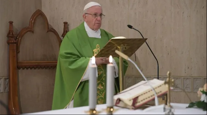 PapaFranciscoMisaSantaMarta_VaticanMedia_05102018.jpg ?? 