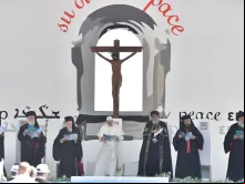 Papa Francisco e os Patriarcas Orientais no encontro em Bari.