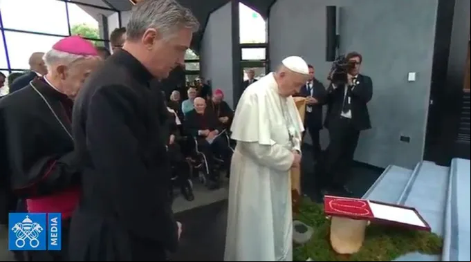 PapaFranciscoSanturarioKnock_Youtube_26082018.jpg ?? 