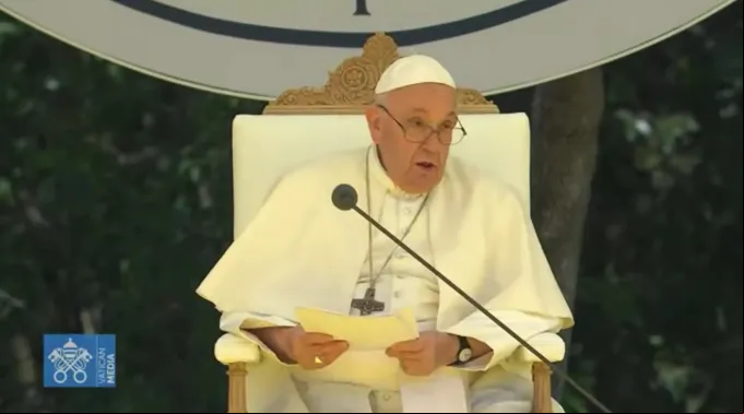 PapaFranciscoUniversitarios.jpg ?? 
