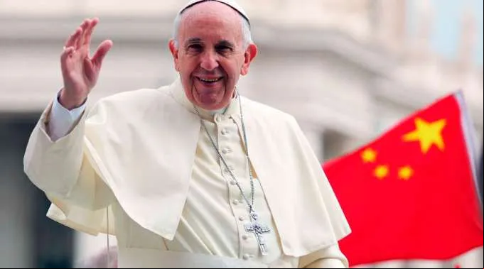 PapaFranciscoYbanderaChinaDanielIbanezACIPrensa_031217_1.jpg ?? 