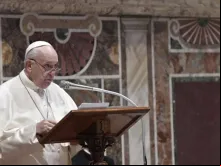 Papa Francisco com o Corpo Diplomático acreditado junto à Santa Sé.