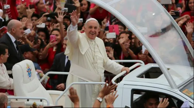 PapaFrancisco_EncuentroJovenes_AlanHoldren.jpg ?? 