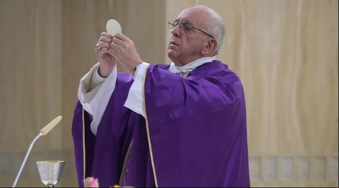PapaFrancisco_LOsservatoreRomano_15122016.jpg ?? 