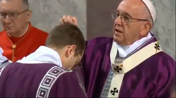 PapaFrancisco_MisaCenizas_VideoVaticanMedia140218.jpg ?? 