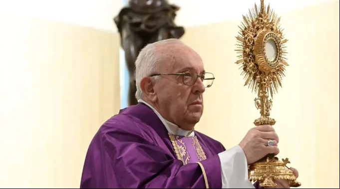 PapaFrancisco_MisaSantaMarta_Bendicion_26marzo2020_VaticanMedia.jpg ?? 