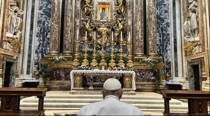 PapaFrancisco_SalusPopuliRomani_SantaMariaMayor_30.jpg ?? 