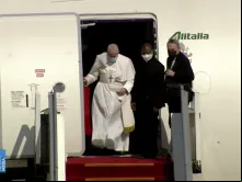Papa Francisco chega ao Iraque. Créditos: Captura de tela Vatican Media
