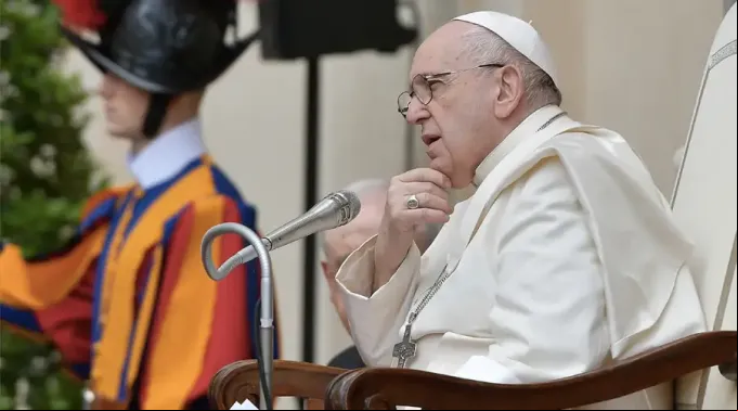 PapaFrancisco_audienciageneral_patioSanDamaso_12052021_VaticanMedia.jpg ?? 