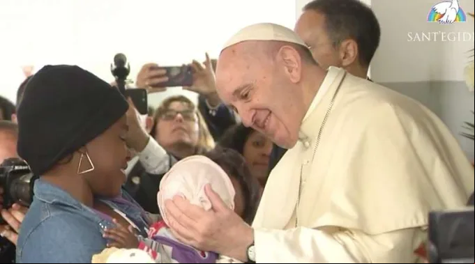 PapaFrancisco_centrodreamZimpeto_enfermosSIDA_060919_CapturaFBSanEgidio.jpg ?? 