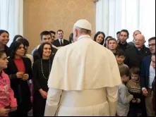 Encontro do Papa Francisco com órfãos da Romênia em 4 de janeiro.