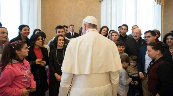 PapaFrancisco_huerfanosRumania_VaticanMedia_19022018.jpg ?? 