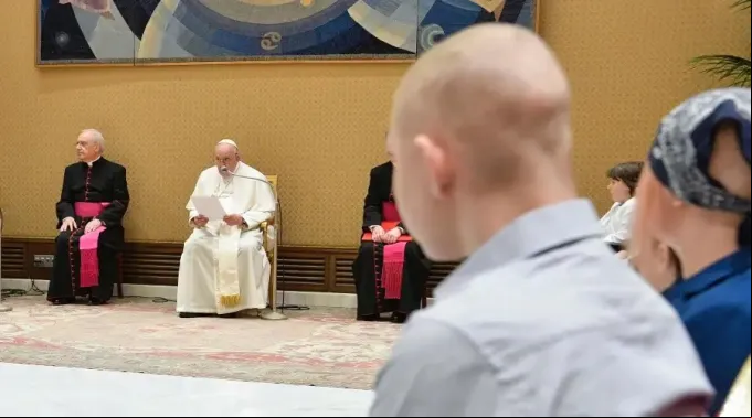 PapaFrancisco_infantes_cancer_Polonia29052023_VaticanMedia.jpg ?? 