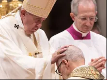Papa Francisco ordena bispo Michael Czerny.
