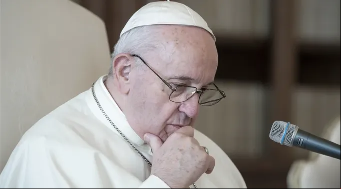PapaFrancisco_pensativo_11112020_VaticanMedia_1.jpg ?? 