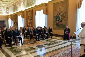 PapaFundacionGalileo02_VaticanMedia.jpg