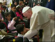 Papa Francisco com crianças no Hospital pediátrico Federico Gómez