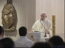 Papa em Santa Marta.
