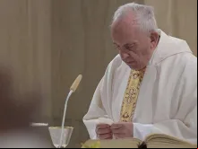 Papa Francisco na Missa na Casa Santa Marta.