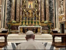 Papa Francisco visita a Basílica de Santa Maria Maior após sua viagem apostólica à África