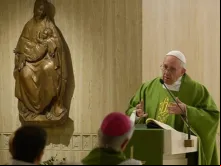 Papa em Santa Marta.