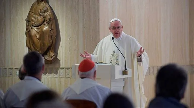 PapaSantaMartaseptLoservatore.jpg ?? 