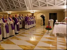 Papa Francisco celebrando a Santa Missa.