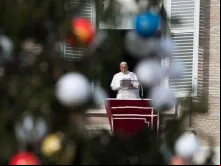 Papa antes de rezar o Ângelus.