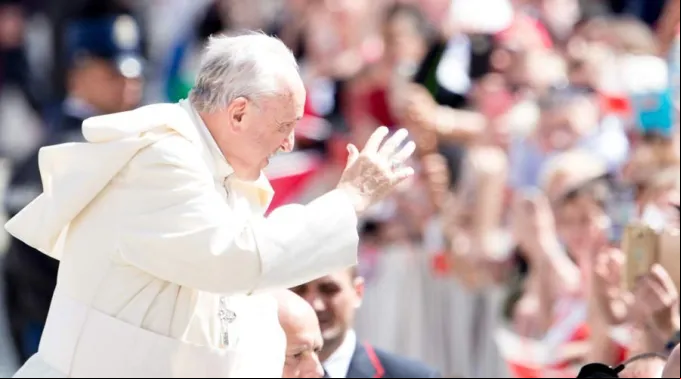 PapaYDomingoMisericordia318.jpg ?? 