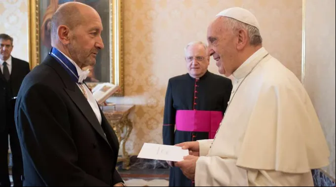 PapaYEmbajadorEspana5octLOsservatoreR.jpg ?? 